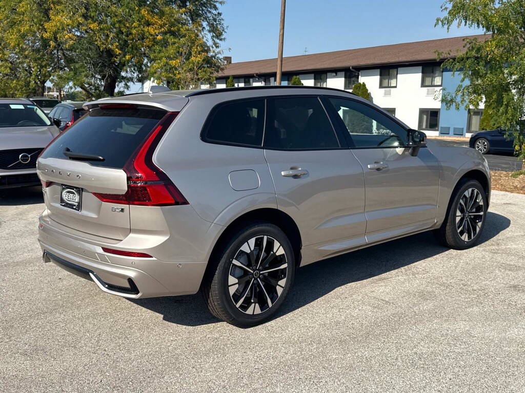 New 2026 Volvo XC60 B5 Plus SUV