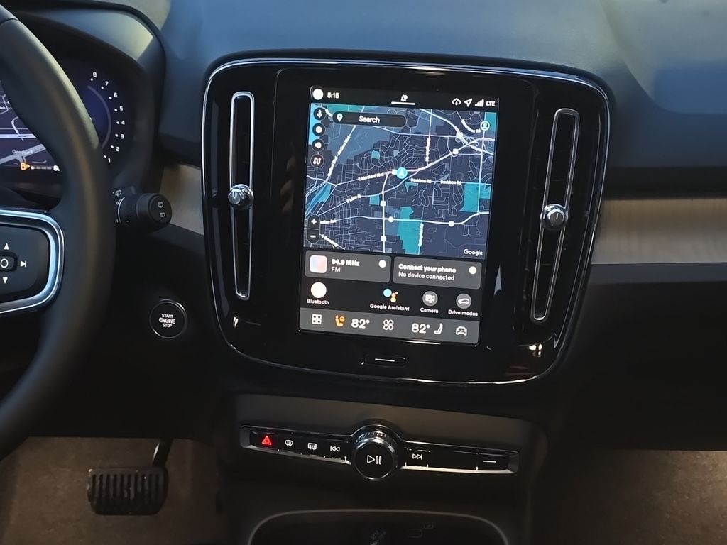 2026 Volvo XC40 Ultra - Photo 14