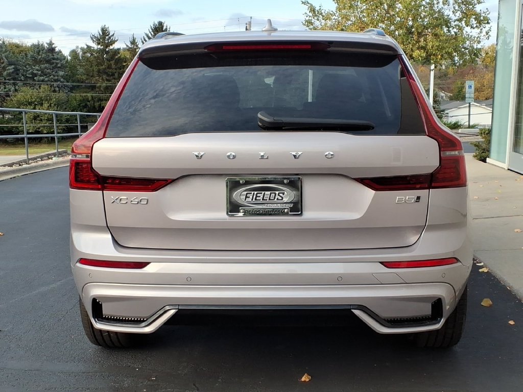 New 2026 Volvo XC60 B5 Plus SUV