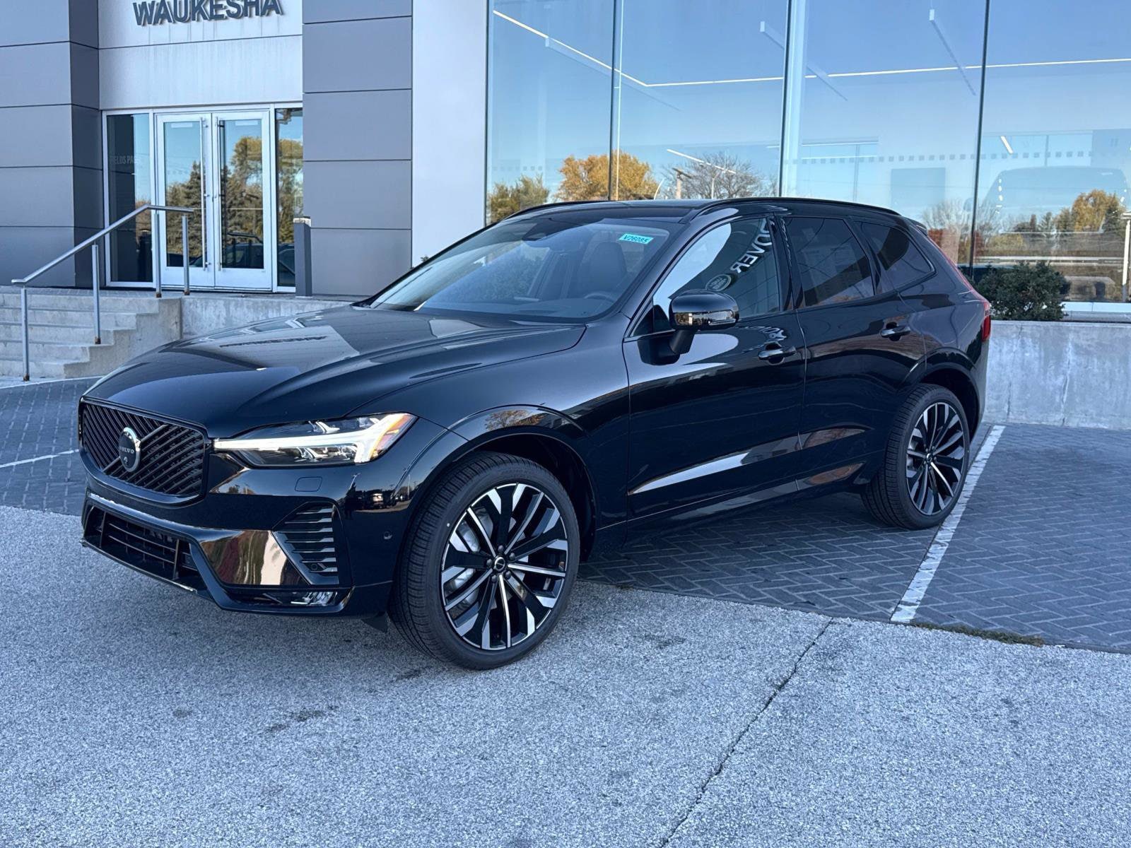 2026 Volvo XC60 Ultra's photo