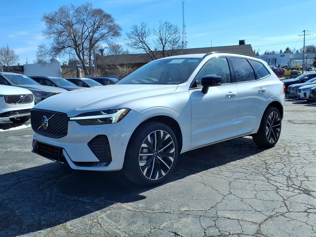2026 Volvo XC60 B5 Ultra Dark AWD's photo
