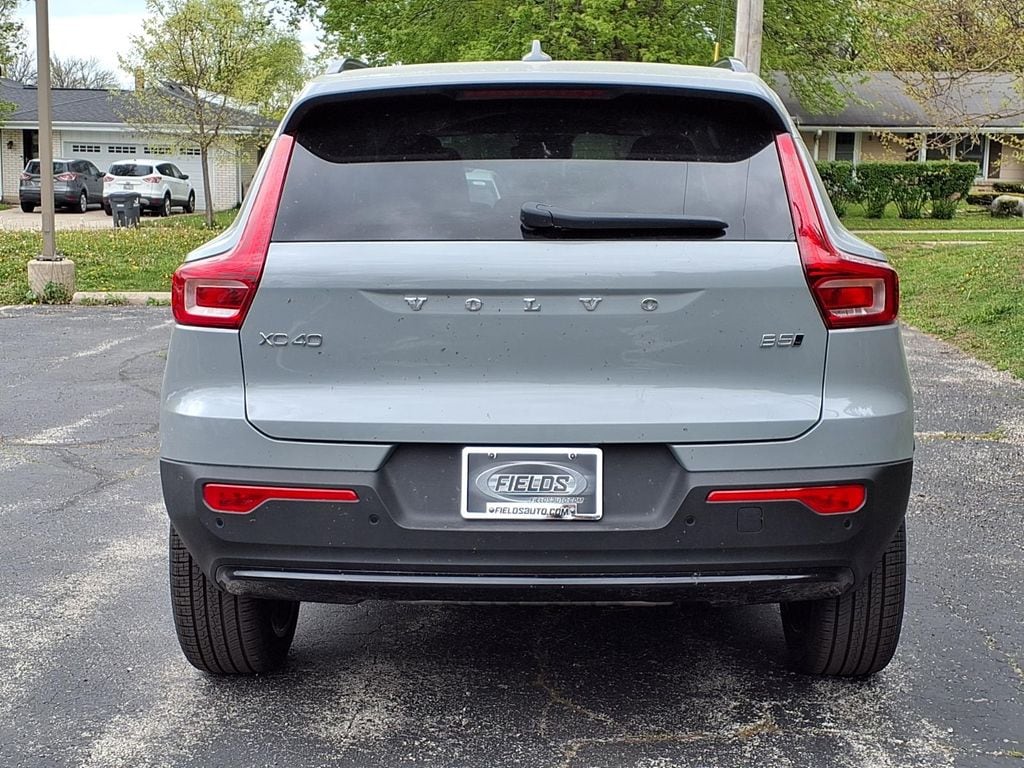 New 2026 Volvo XC40 B5 Plus SUV