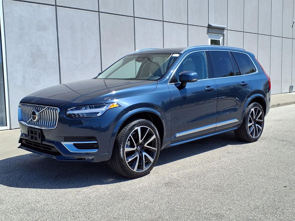 2023 Volvo XC90 B6 Plus 7-Seater 4WD's photo