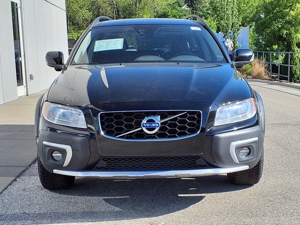 Used 2015 Volvo XC70 Premier with VIN YV440MBK7F1207430 for sale in Waukesha, WI