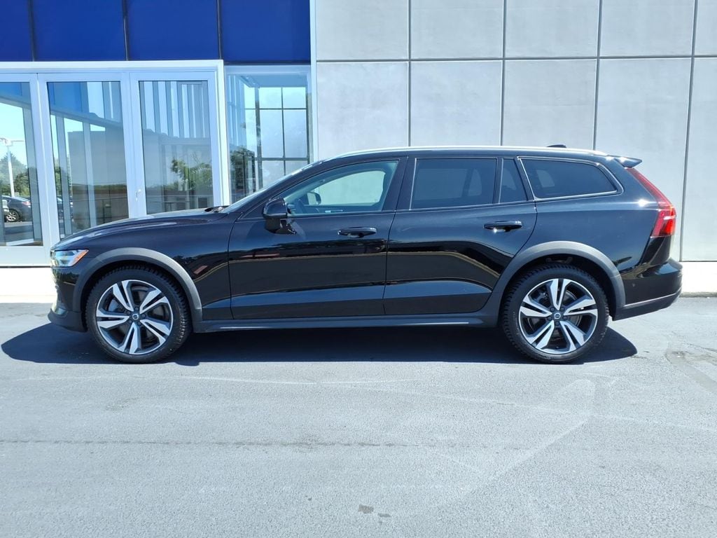 Certified 2024 Volvo V60 Cross Country B5 Plus Wagon