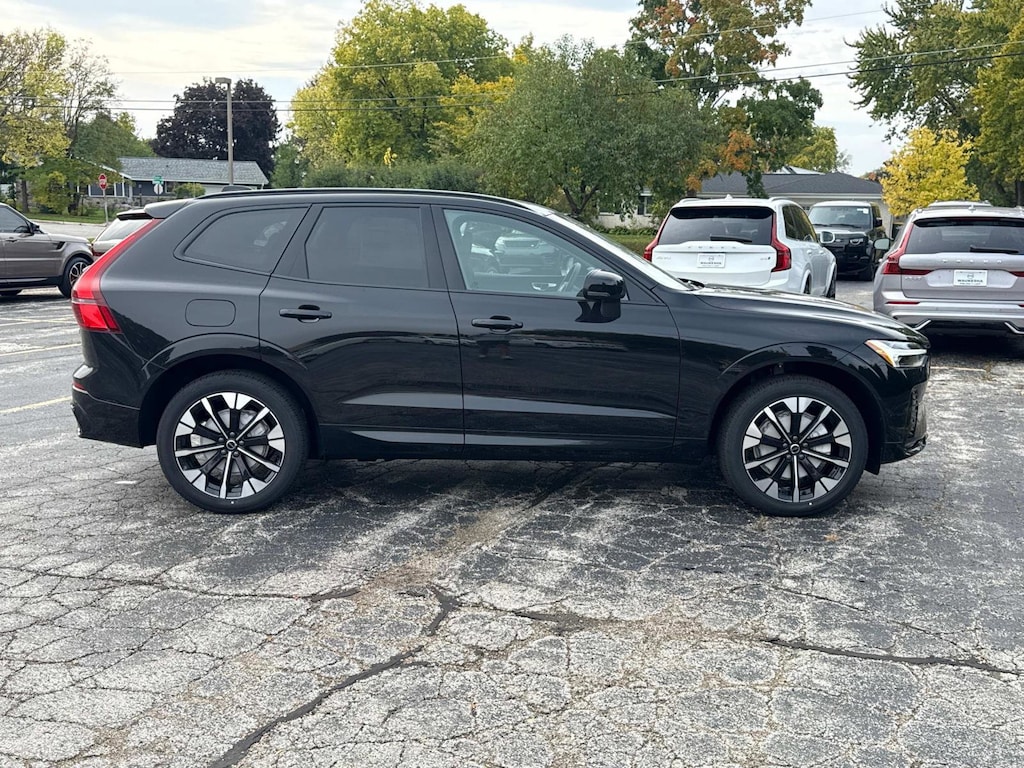 New 2026 Volvo XC60 B5 Plus SUV