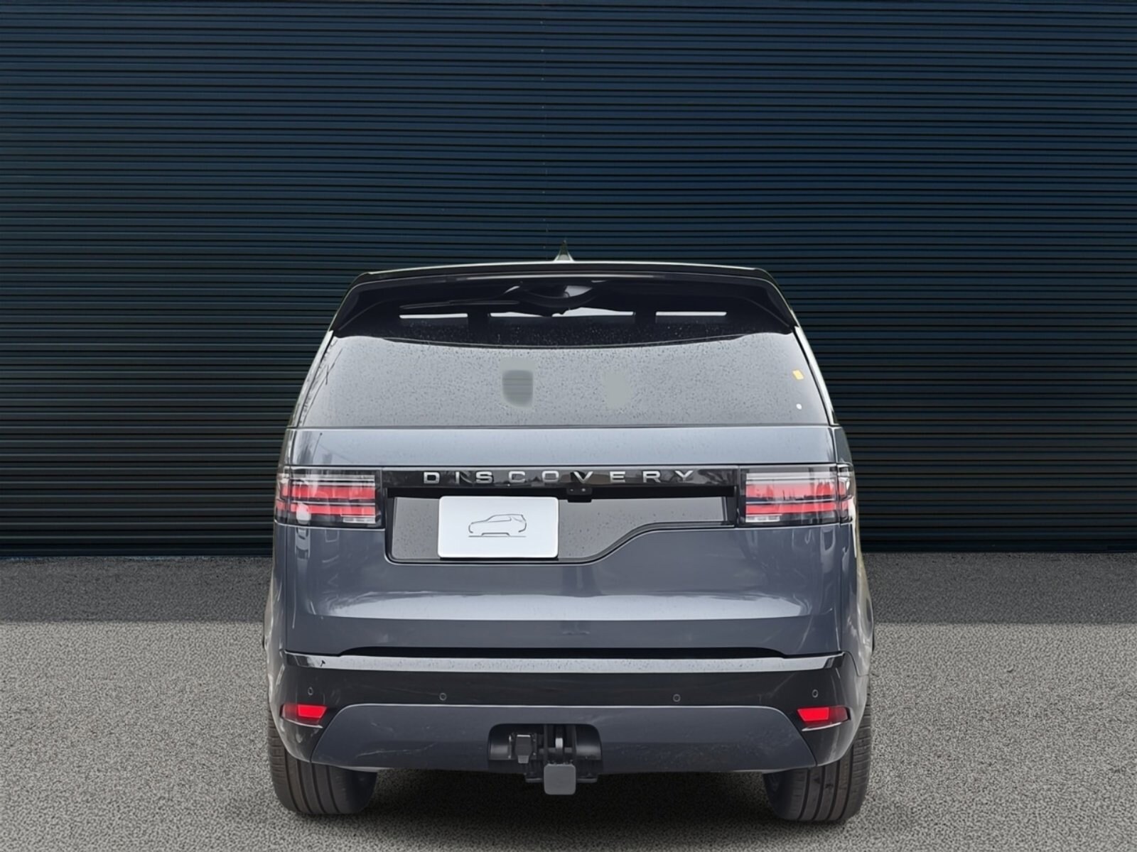 2025 Land Rover Discovery P300 Dynamic SE photo 4
