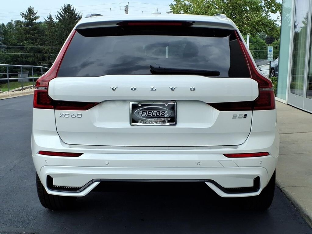 New 2027 Volvo XC60 B5 Core SUV
