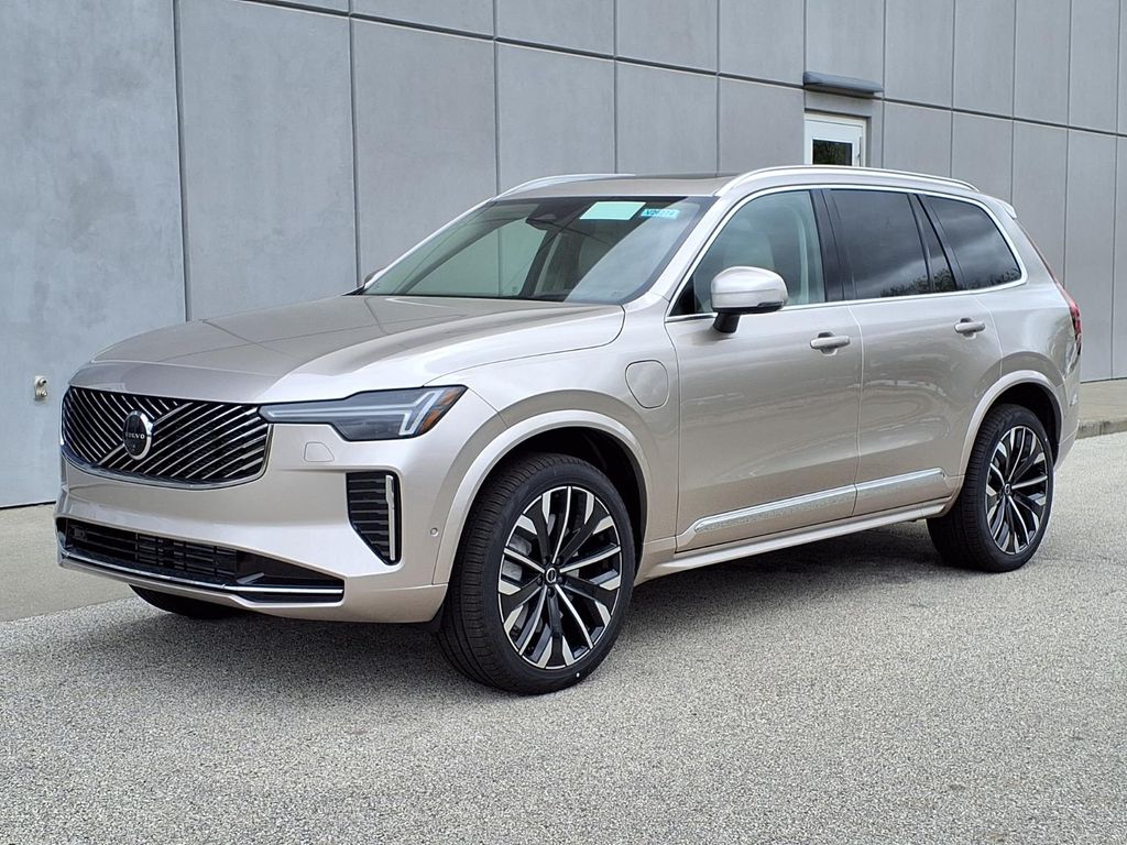 2026 Volvo XC90 T8 Recharge Ultra Bright 4WD's photo