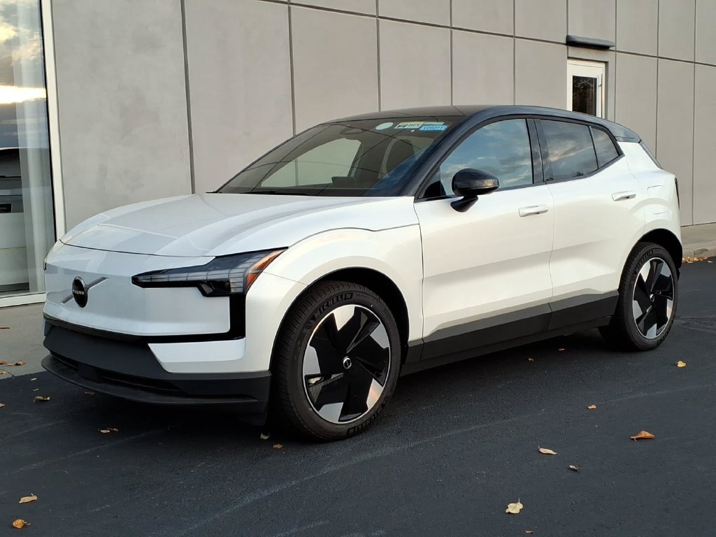 New 2026 Volvo EX30 Twin Motor Plus SUV