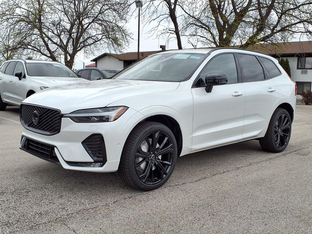 2026 Volvo XC60 B5 Ultra Black Edition Theme AWD's photo
