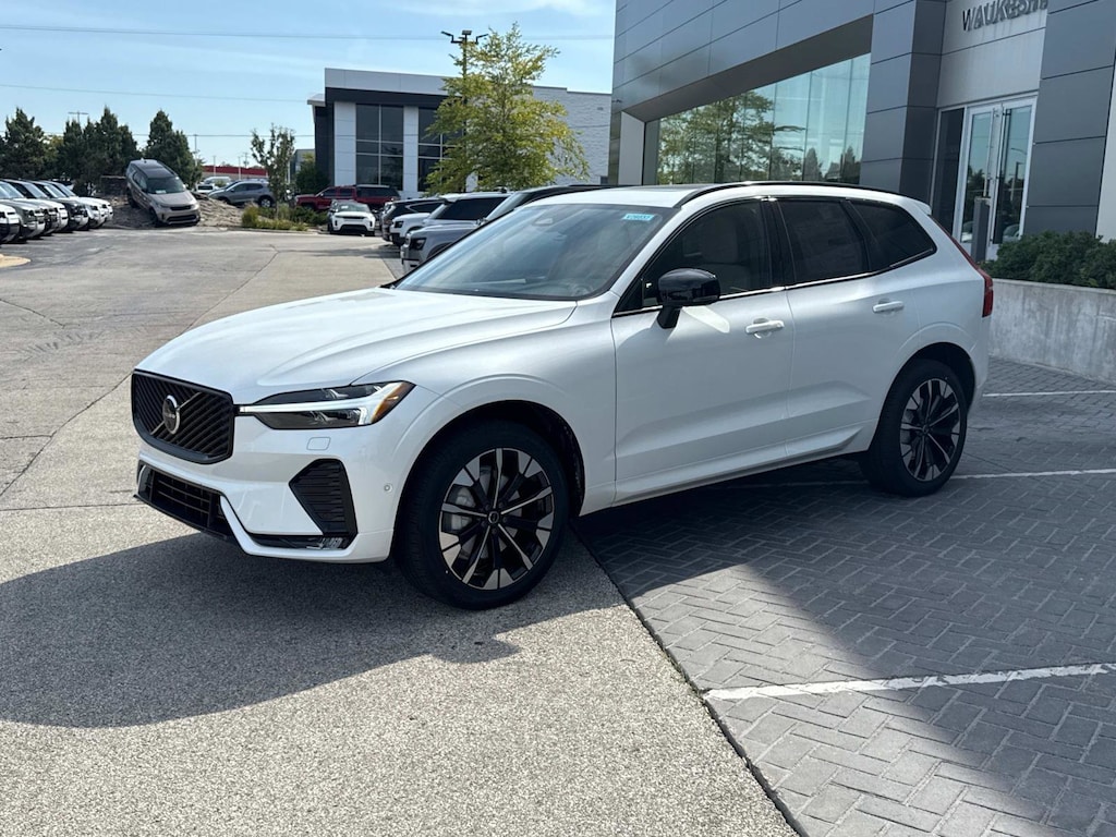 New 2026 Volvo XC60 B5 Plus SUV