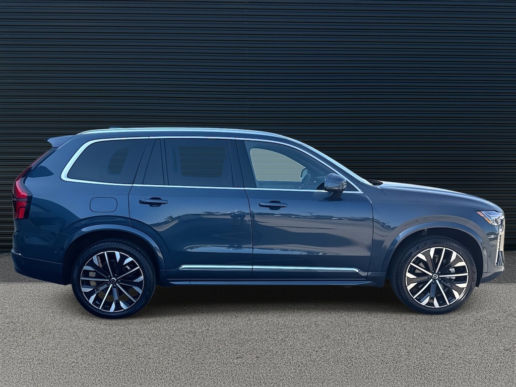 Certified 2025 Volvo XC90 Plus 2025.5 B6 AWD Plus 7-Seater