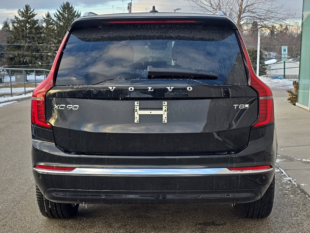 New 2026 Volvo XC90 plug-in hybrid T8 Plus 7-Seater SUV