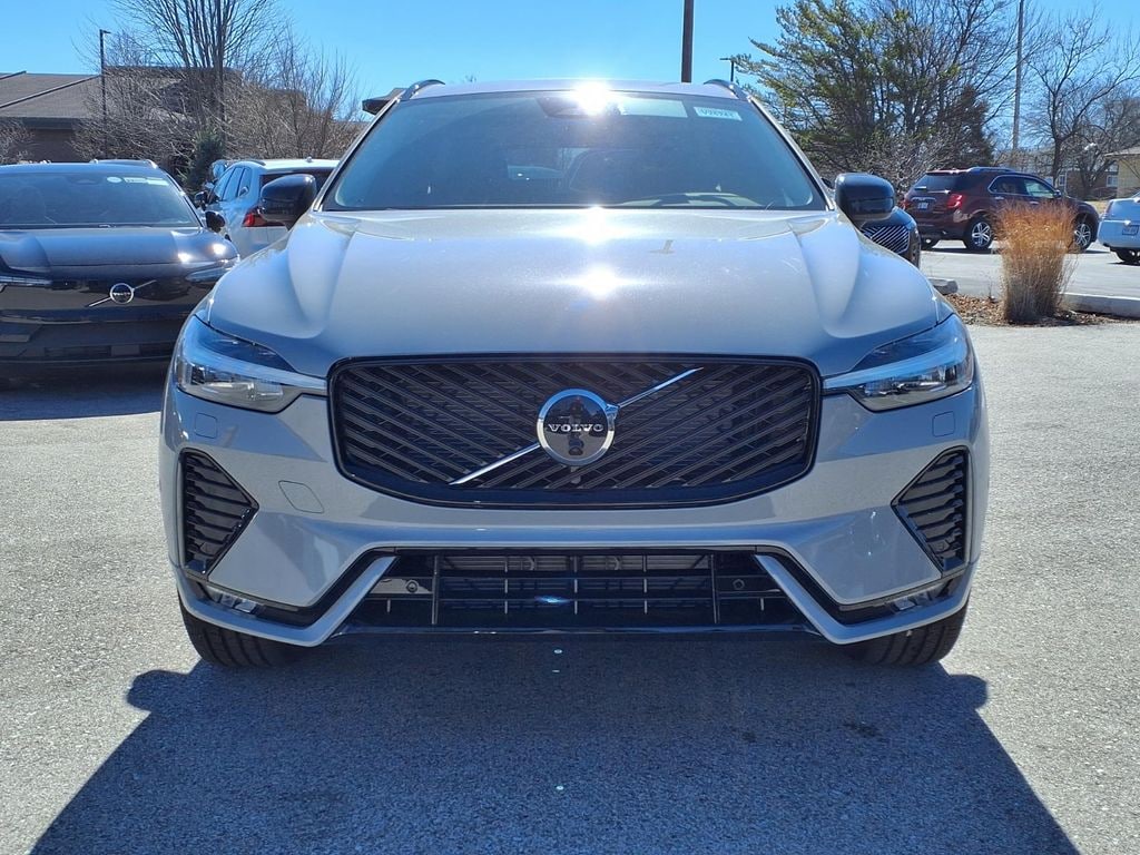 New 2026 Volvo XC60 B5 Plus SUV