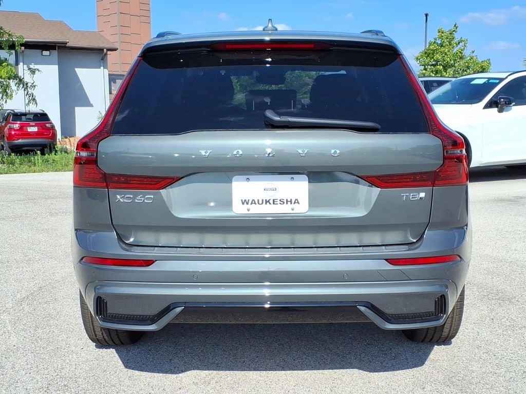 New 2026 Volvo XC60 plug-in hybrid T8 Plus SUV