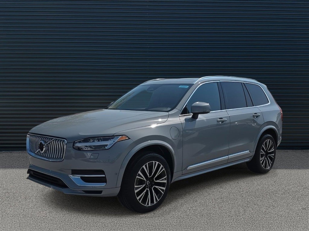 Used 2025 Volvo XC90 plug-in hybrid T8 Plus 7-Seater SUV