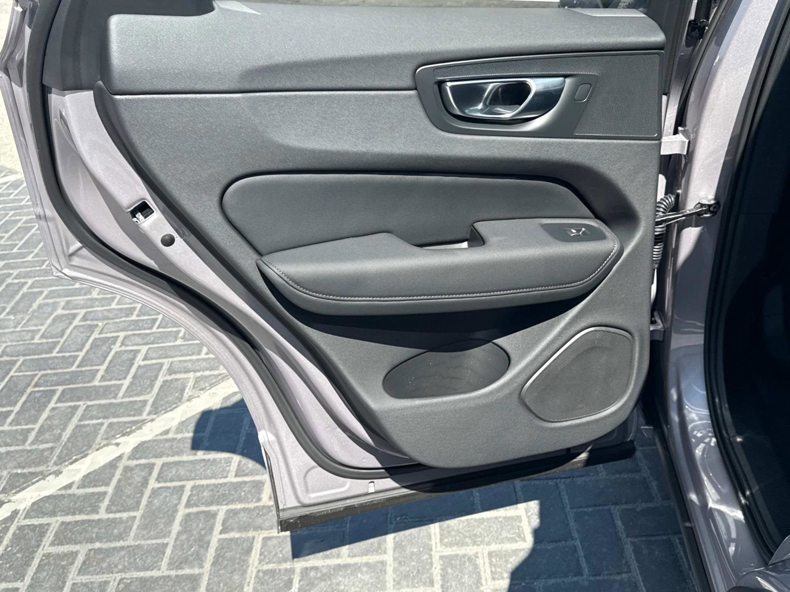 2026 Volvo XC60 Plus - Photo 12