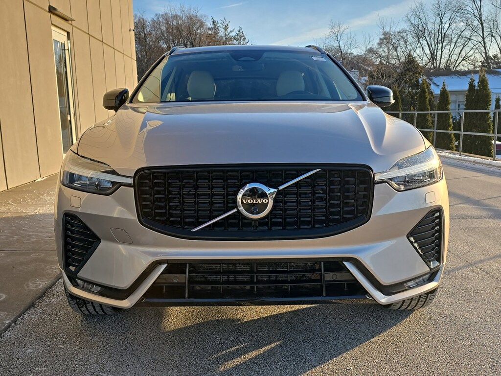 Used 2025 Volvo XC60 Plus B5 AWD Plus