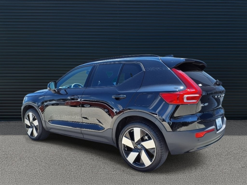 Certified 2023 Volvo XC40 Recharge Pure Electric Ultimate Twin eAWD Ultimate