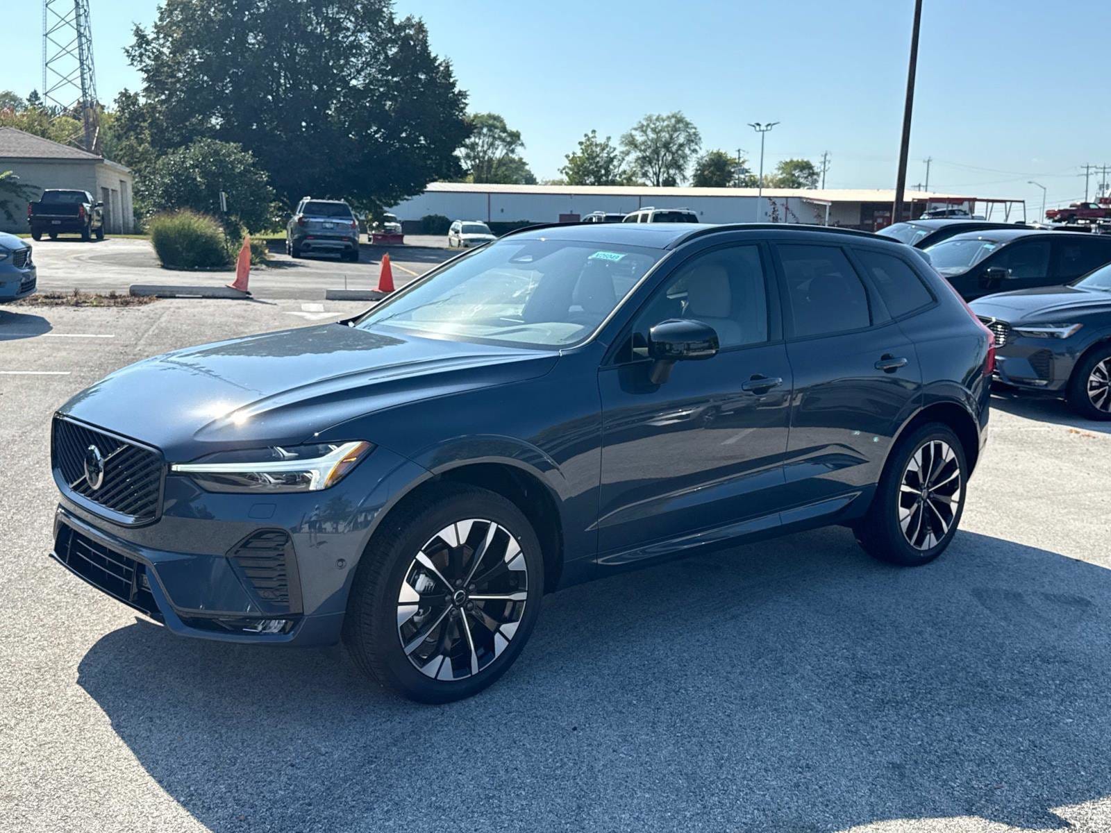 2026 Volvo XC60 B5 Plus AWD