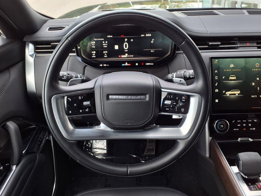 2023 Land Rover Range Rover SE - Photo 16