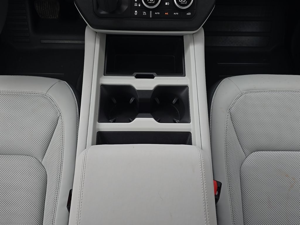 2025 Land Rover Defender S - Photo 21