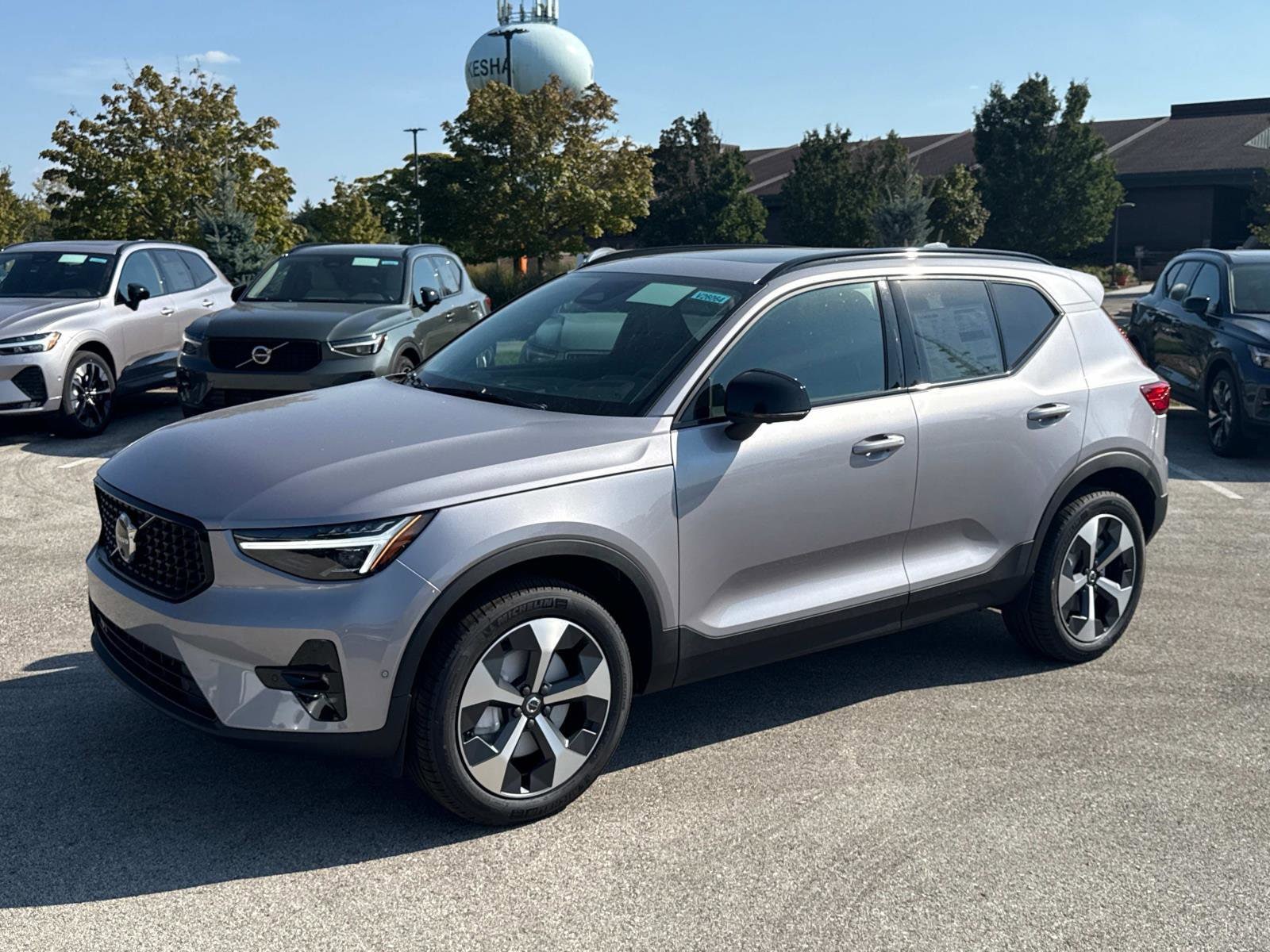 2026 Volvo XC40 Plus's photo
