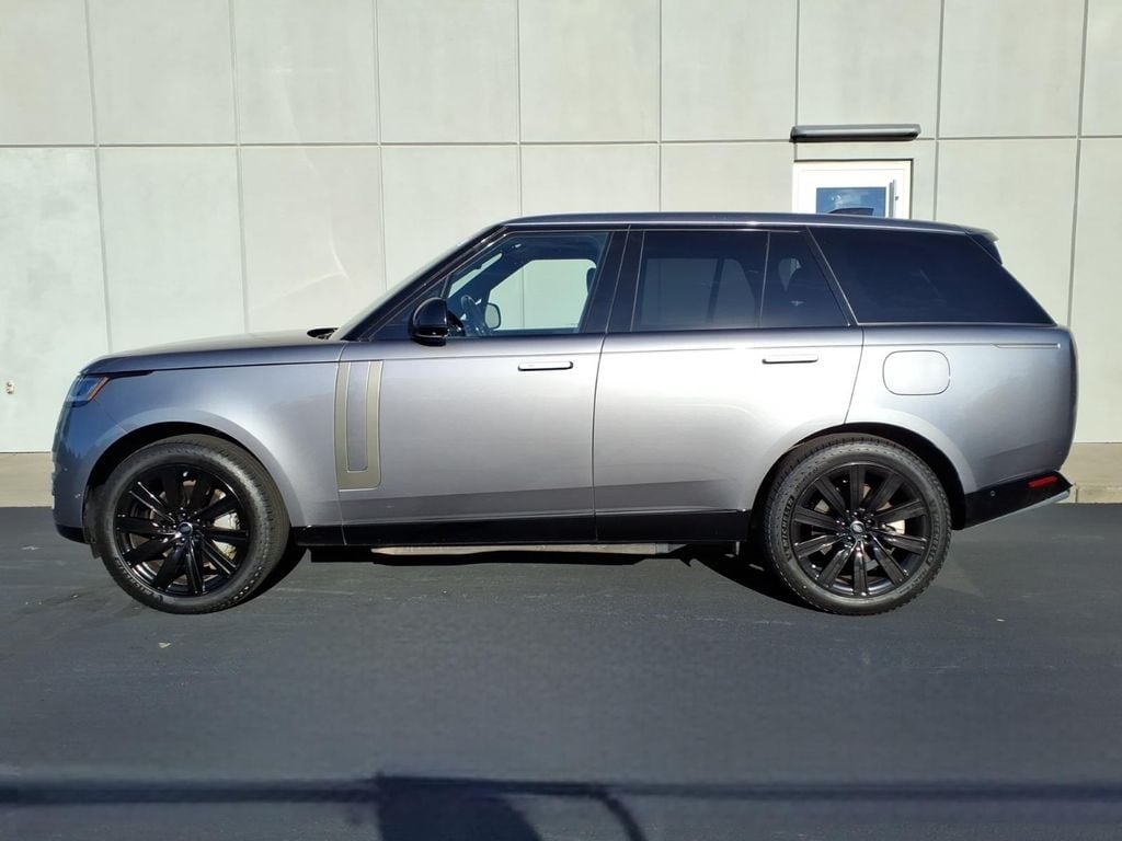 Used 2025 Land Rover Range Rover Plug-In Hybrid SE SUV