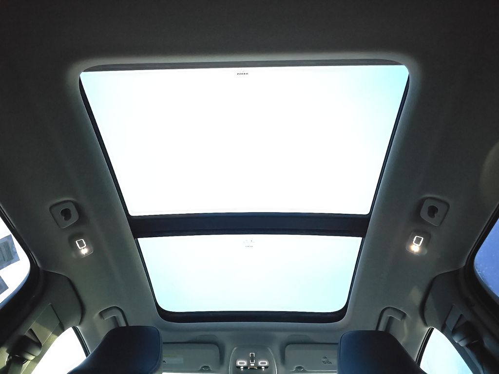 2026 Volvo XC40 Ultra - Photo 21