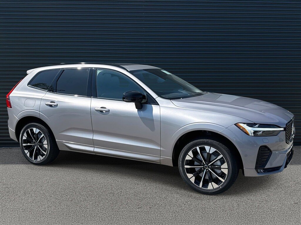 New 2026 Volvo XC60 B5 Plus SUV