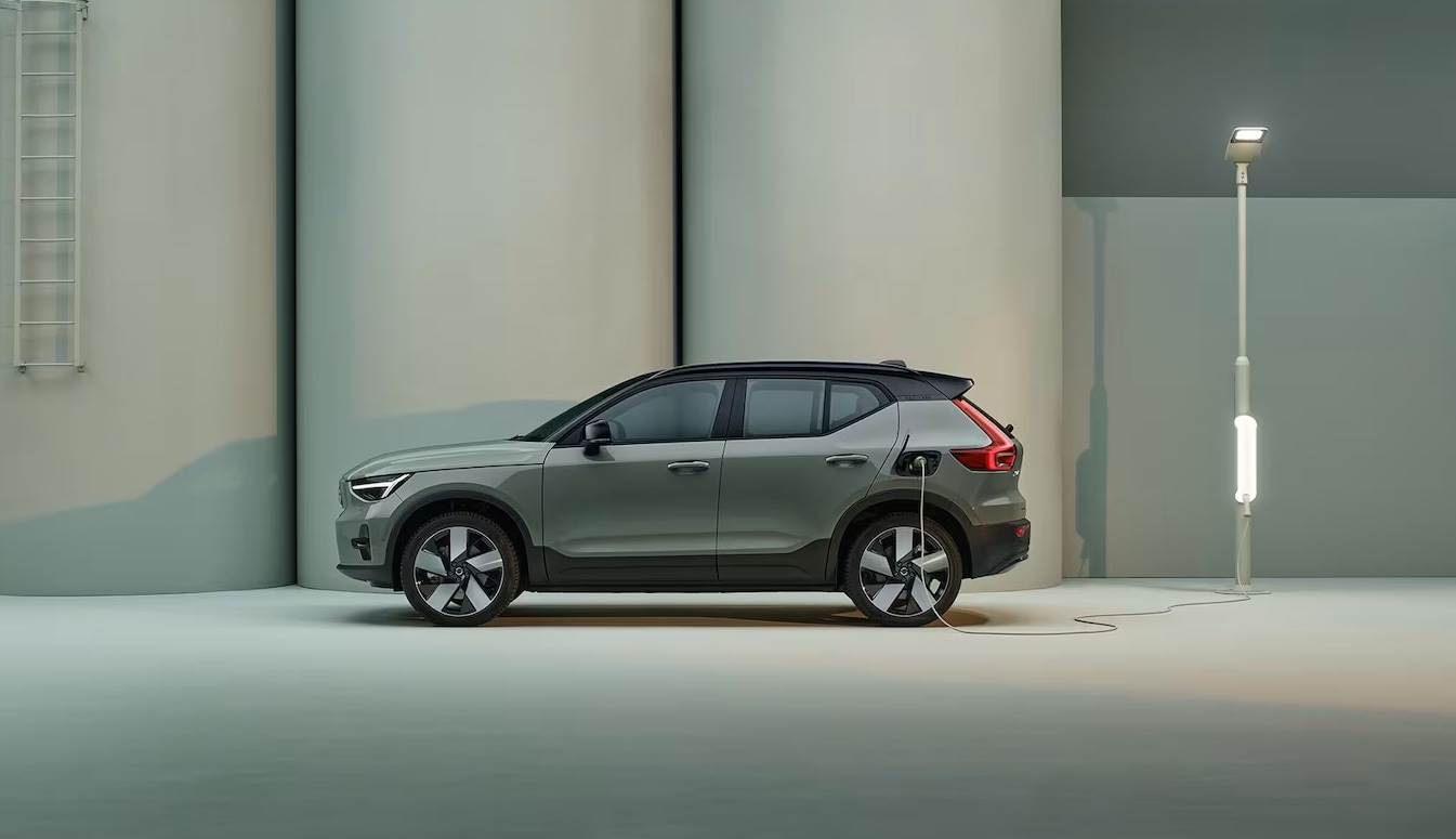 2024-volvo-xc40-recharge-profile-charge.png