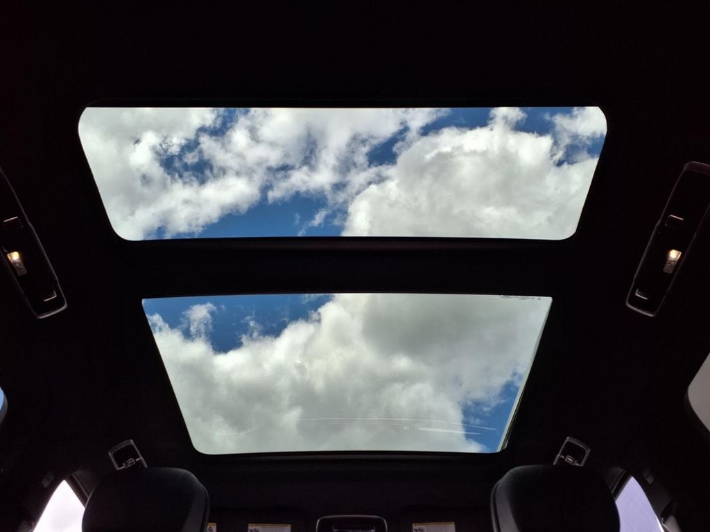 2023 Land Rover Range Rover SE - Photo 24