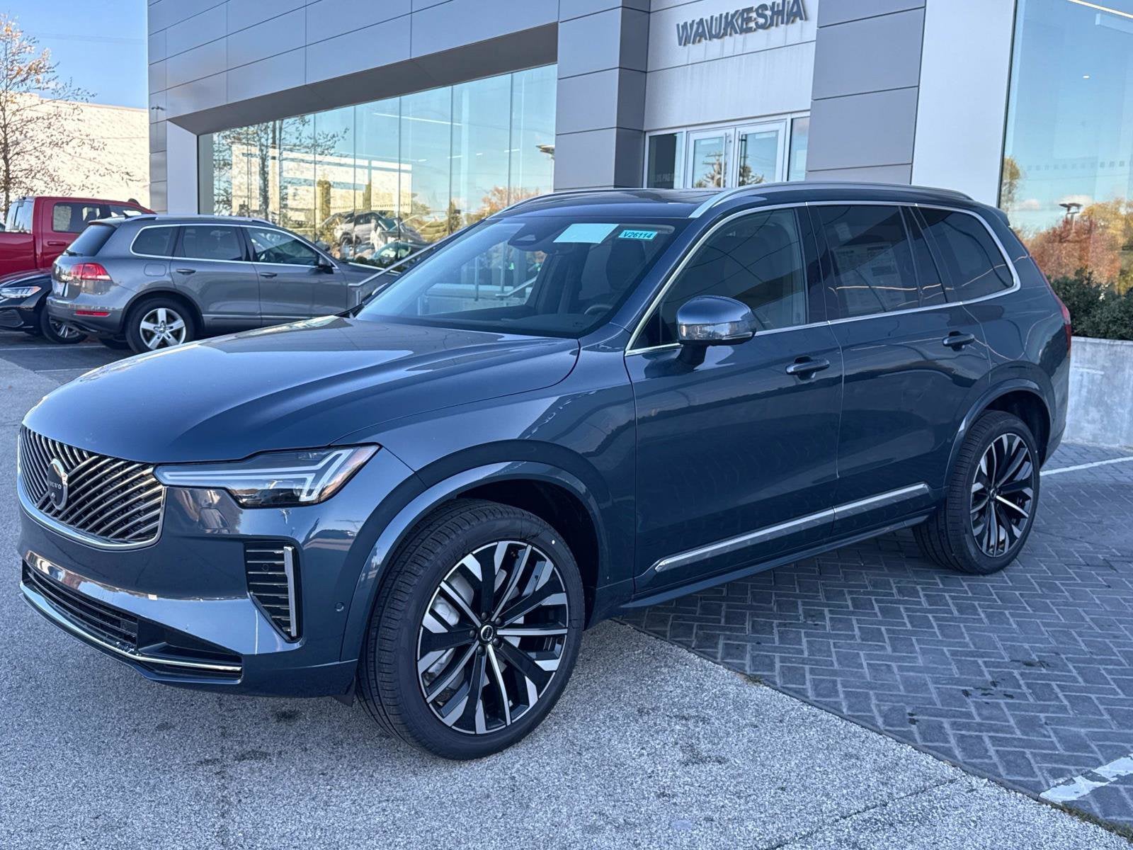 2026 Volvo XC90 Plus's photo