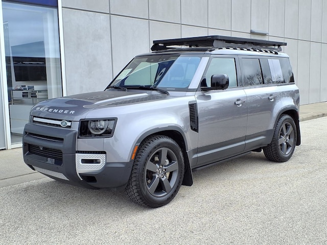 Featured used 2022 Land Rover Defender SE 110 SE AWD for sale in Waukesha, WI
