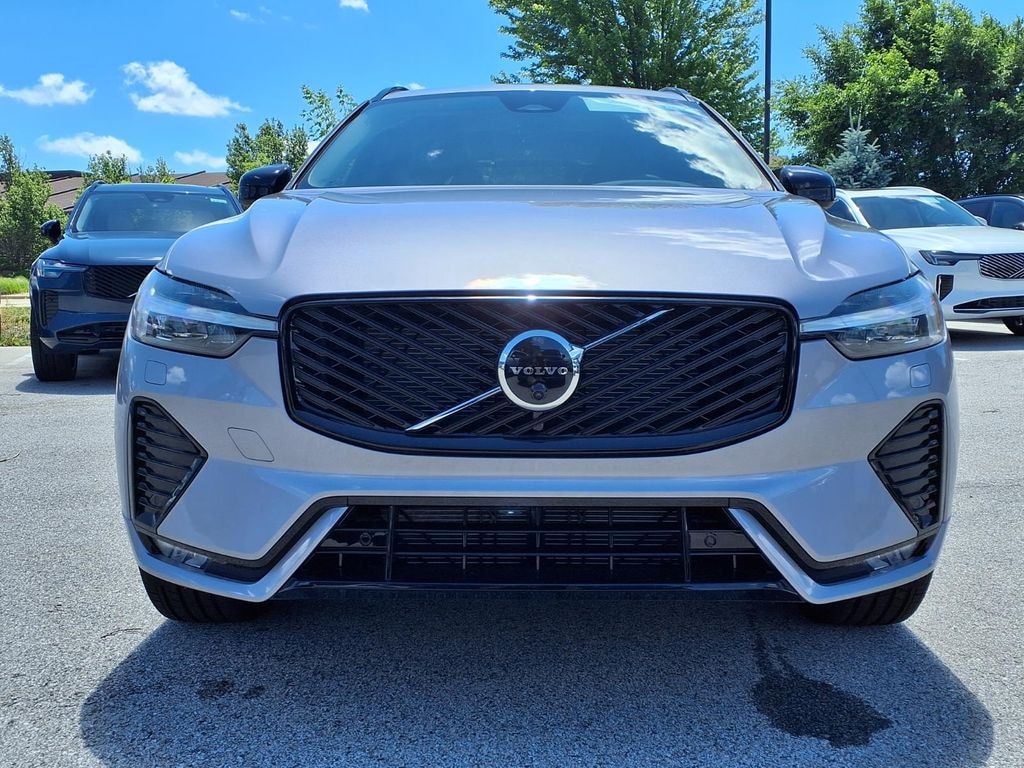 New 2026 Volvo XC60 B5 Plus SUV