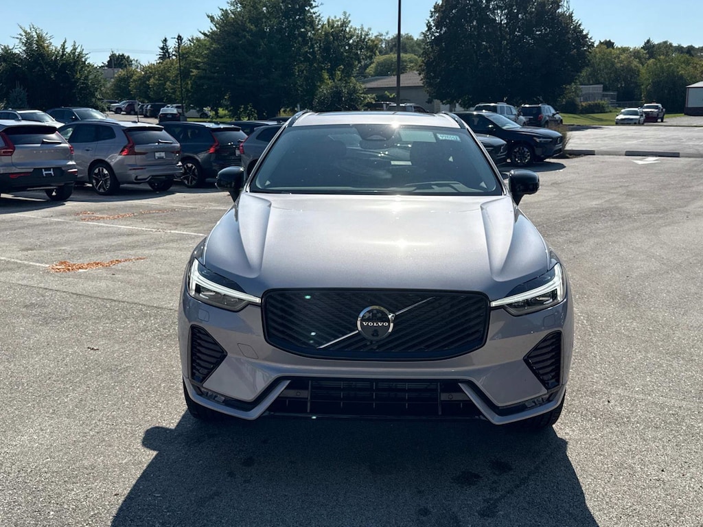 New 2026 Volvo XC60 B5 Plus SUV