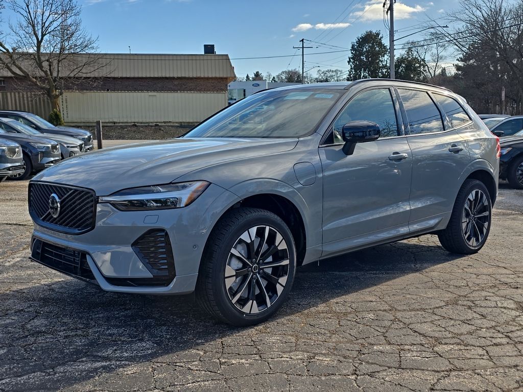 2026 Volvo XC60 T8 Plus Dark AWD's photo