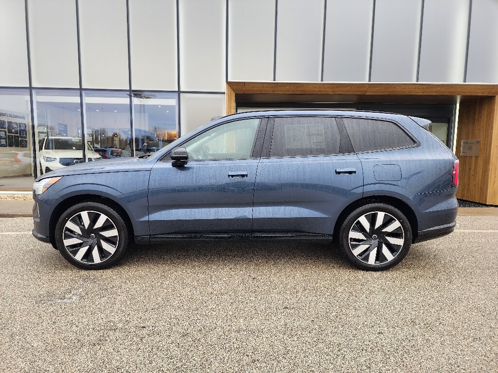 2025 Volvo EX90 Twin Motor Performance Ultra photo 3