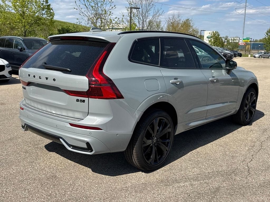 New 2026 Volvo XC60 B5 Ultra Black Edition SUV
