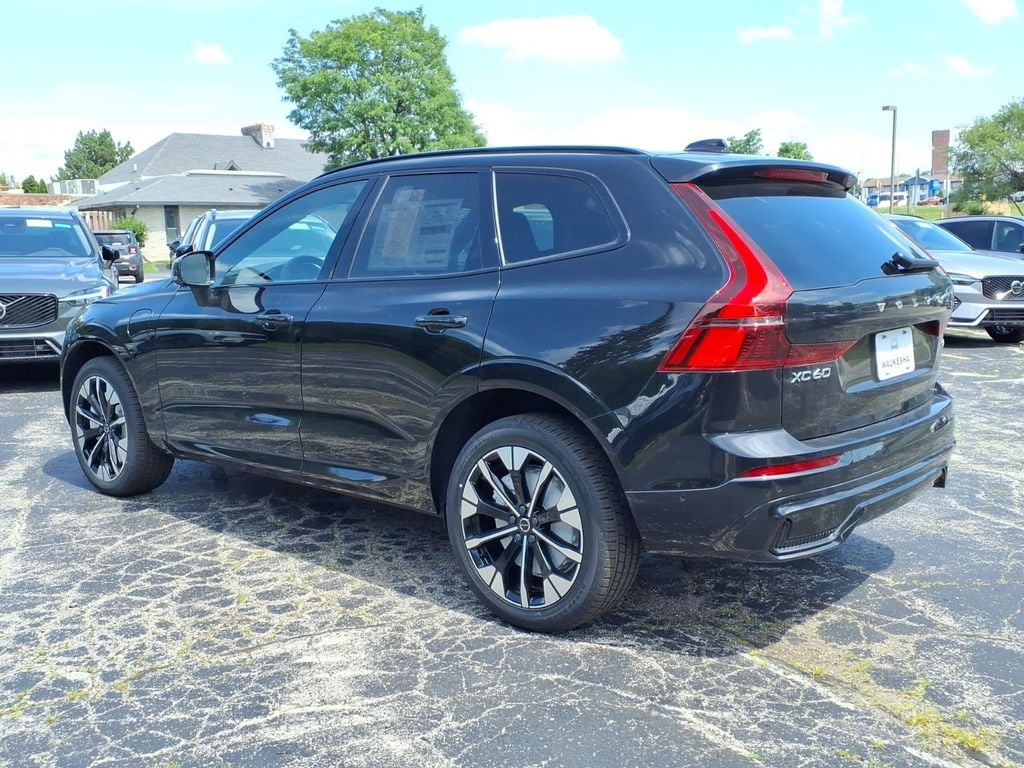 New 2026 Volvo XC60 plug-in hybrid T8 Plus SUV