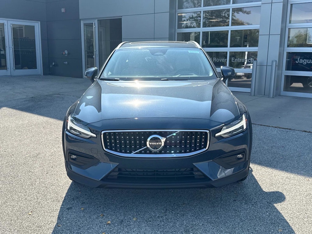 New 2026 Volvo V60 Cross Country B5 Plus Wagon