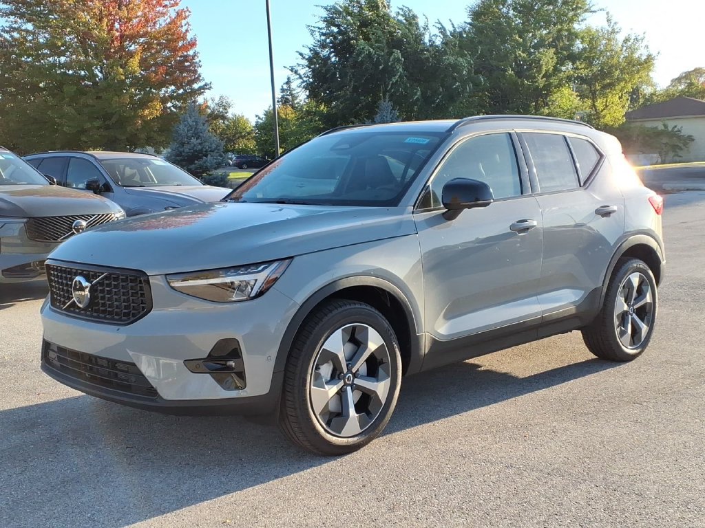 2026 Volvo XC40