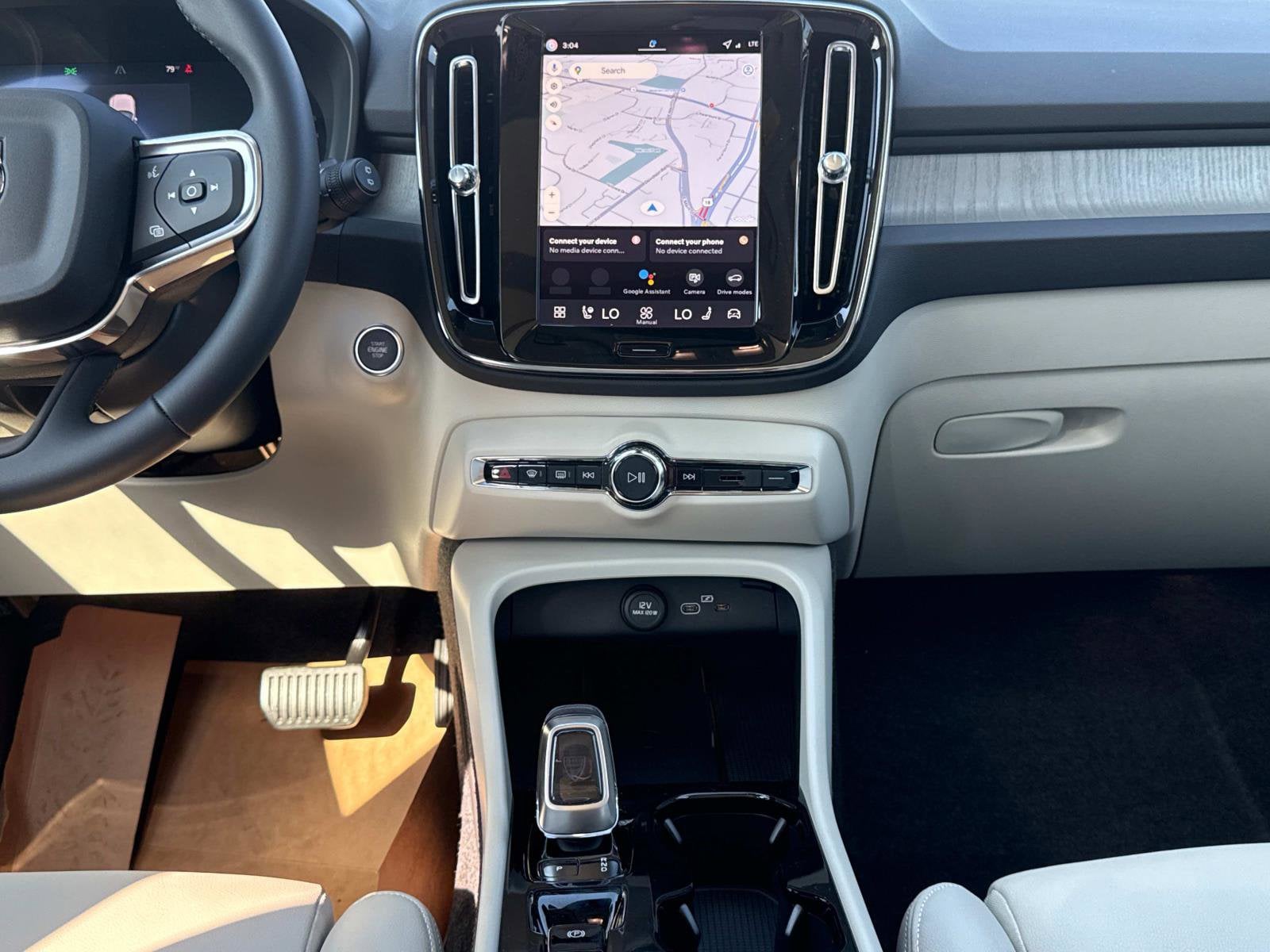 2026 Volvo XC40 Ultra - Photo 14