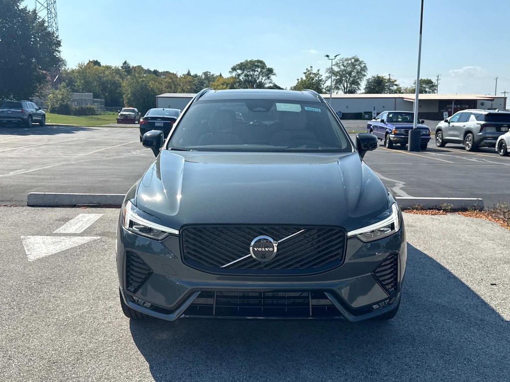 New 2026 Volvo XC60 B5 Plus SUV