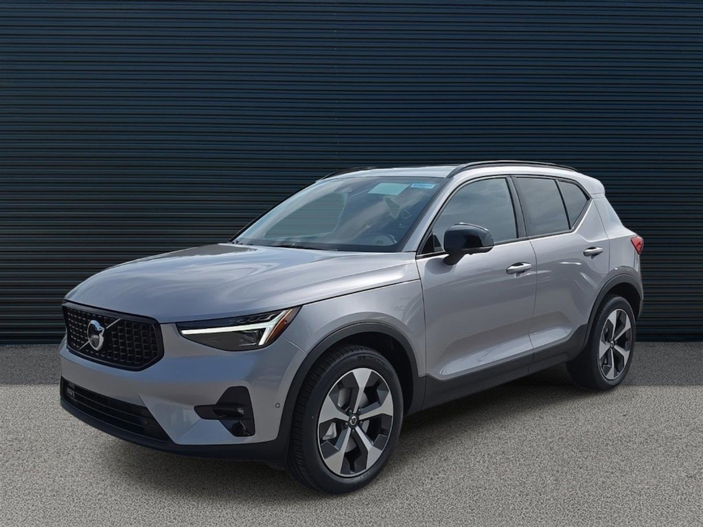 New 2026 Volvo XC40 B5 Plus SUV