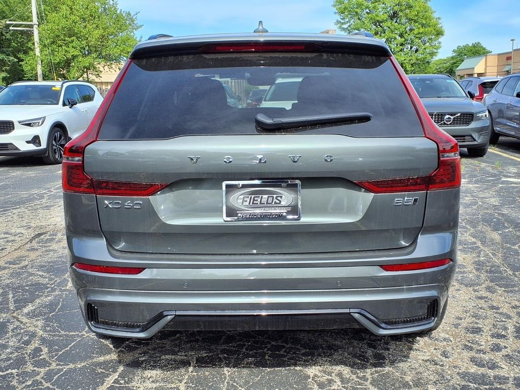 New 2026 Volvo XC60 B5 Core SUV