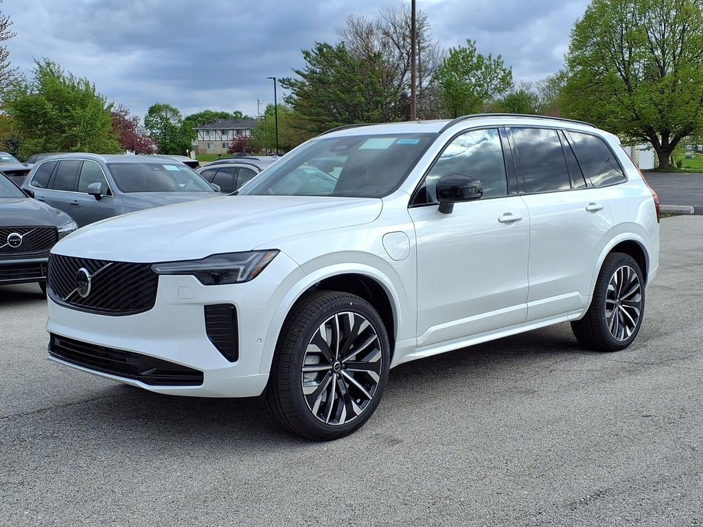 2026 Volvo XC90 T8 Recharge Ultra Dark 6-Seater 4WD's photo