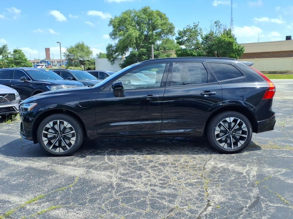 New 2026 Volvo XC60 plug-in hybrid T8 Plus SUV