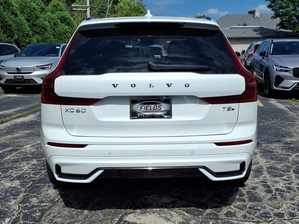 New 2026 Volvo XC60 plug-in hybrid T8 Plus SUV